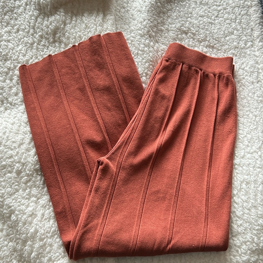 High waisted wide legged lounge pants (M) in terracotta